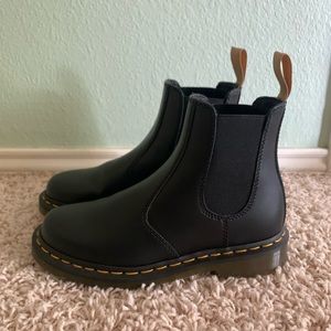 Vegan Dr Marten Felix Chelsea Boots size 7/8